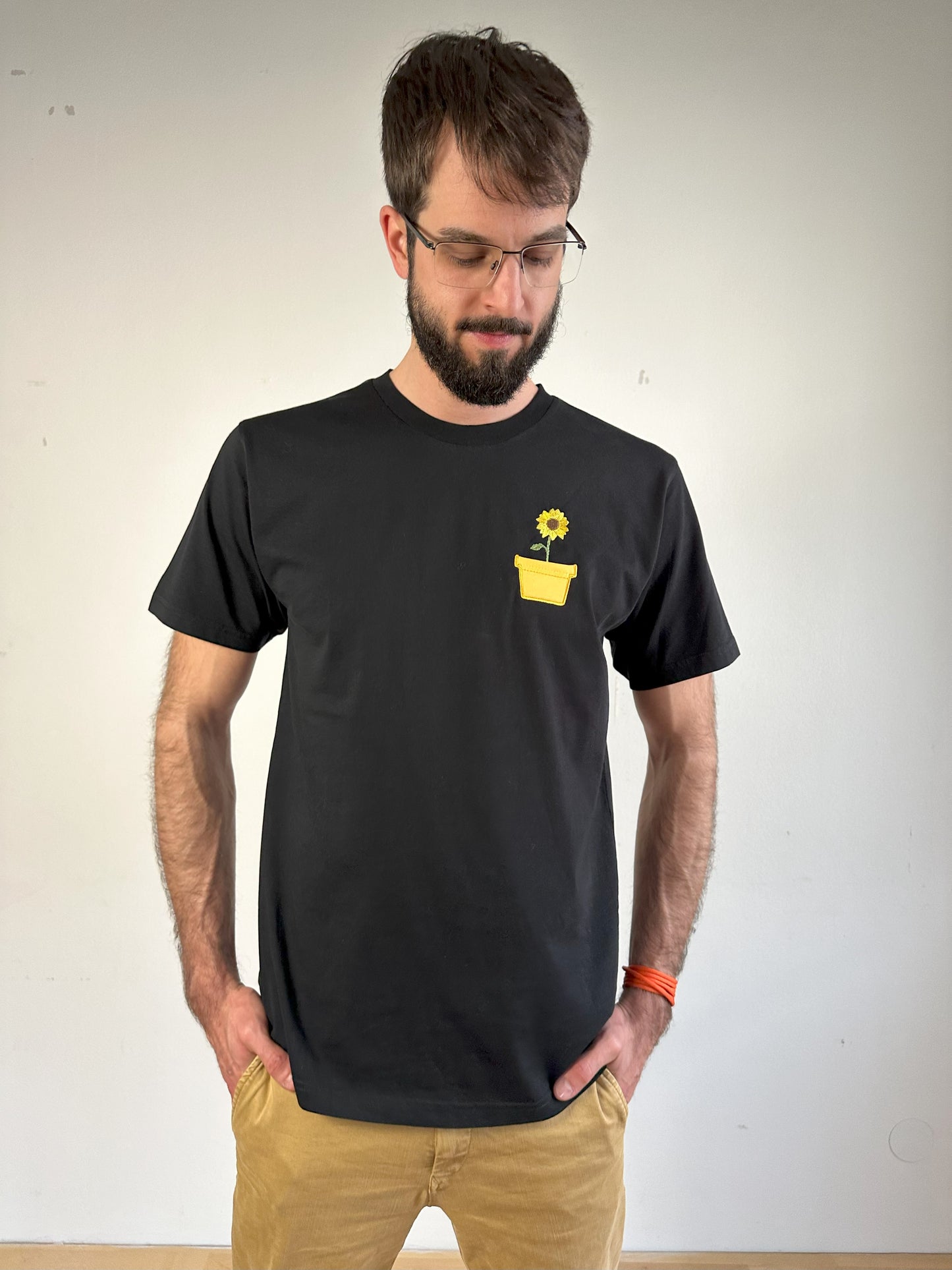 Sonnenblume im Brusttaschentopf