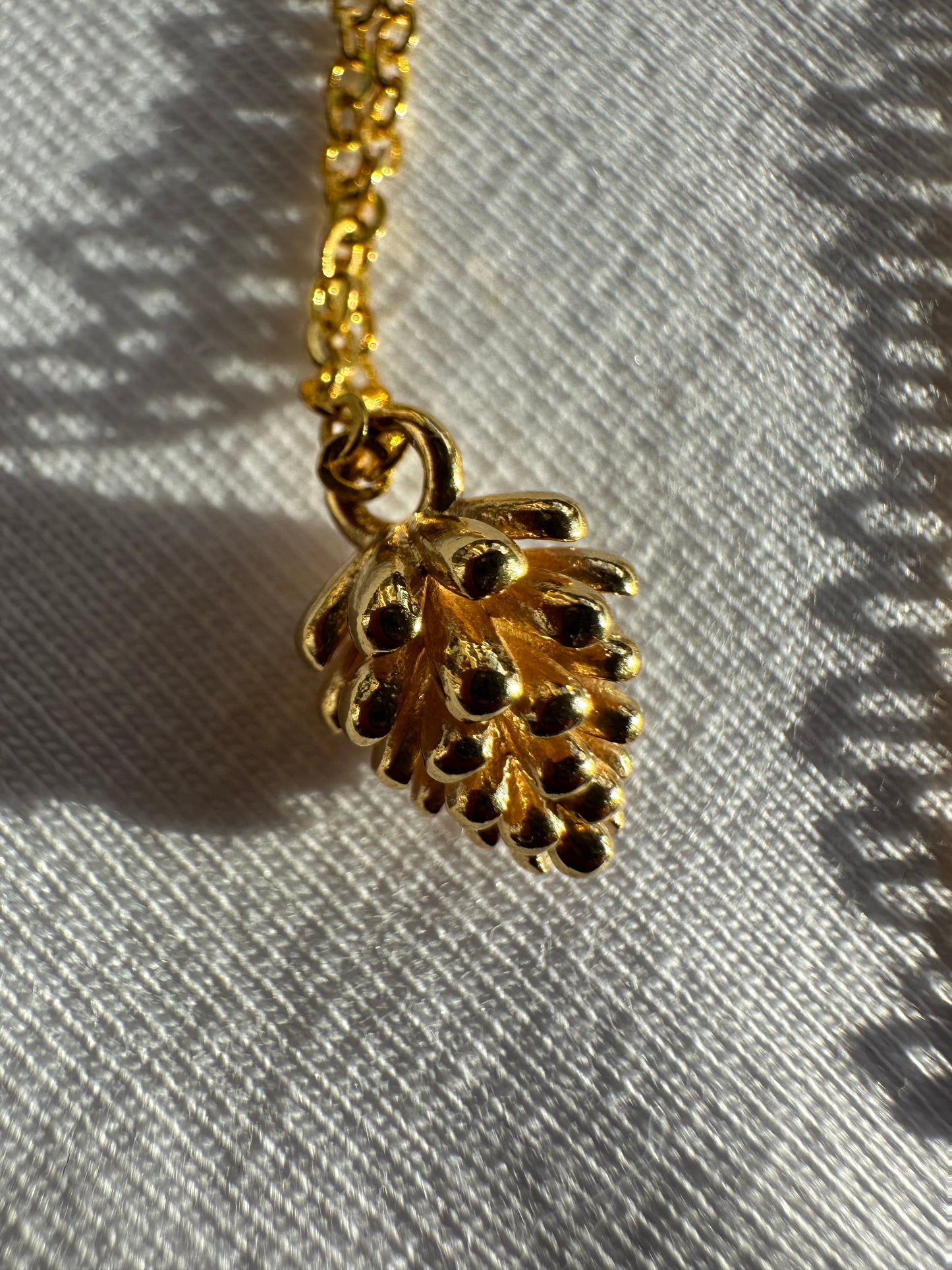 Tannenzapfen gold Halskette