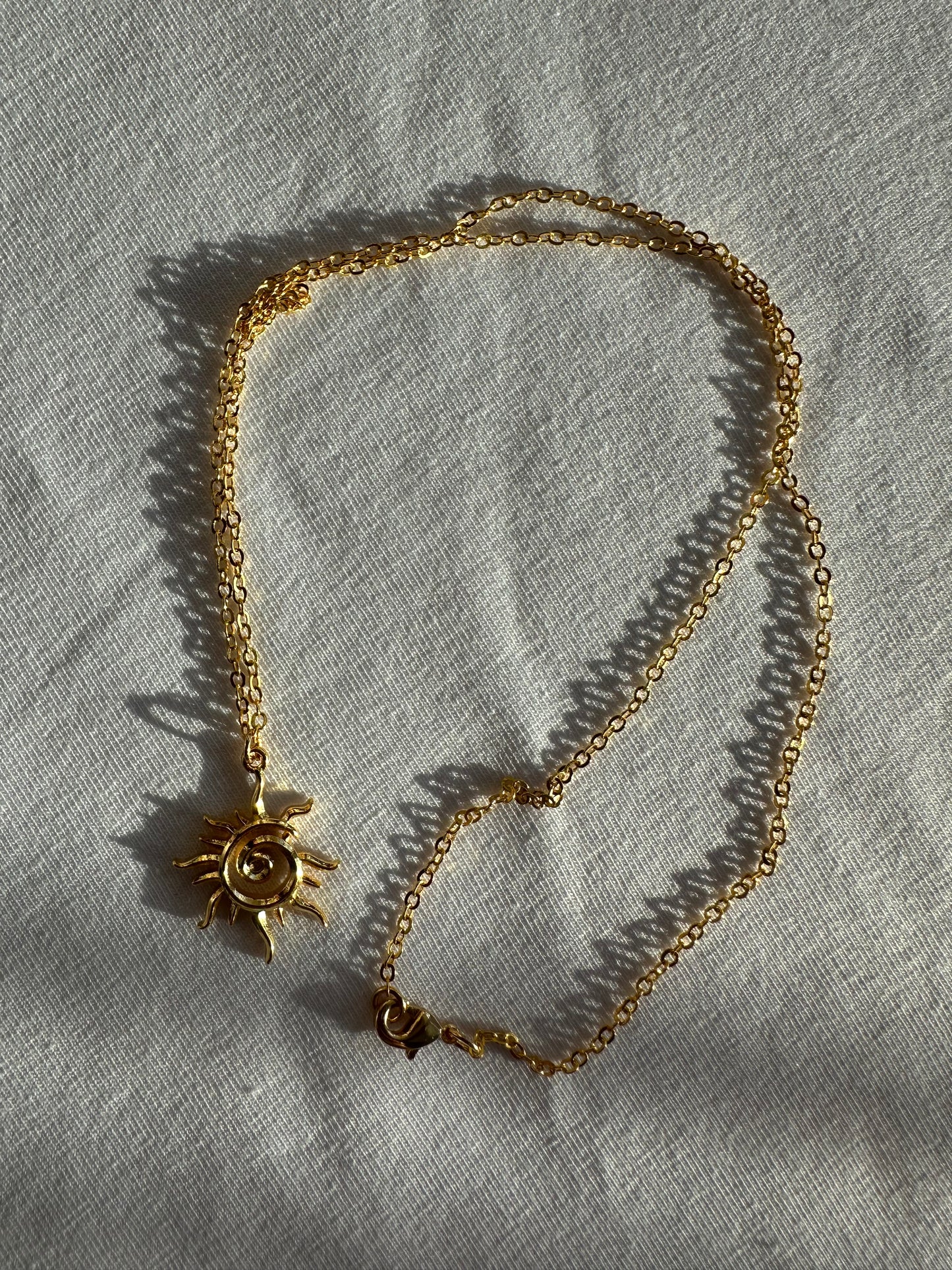 Sonne gold Halskette