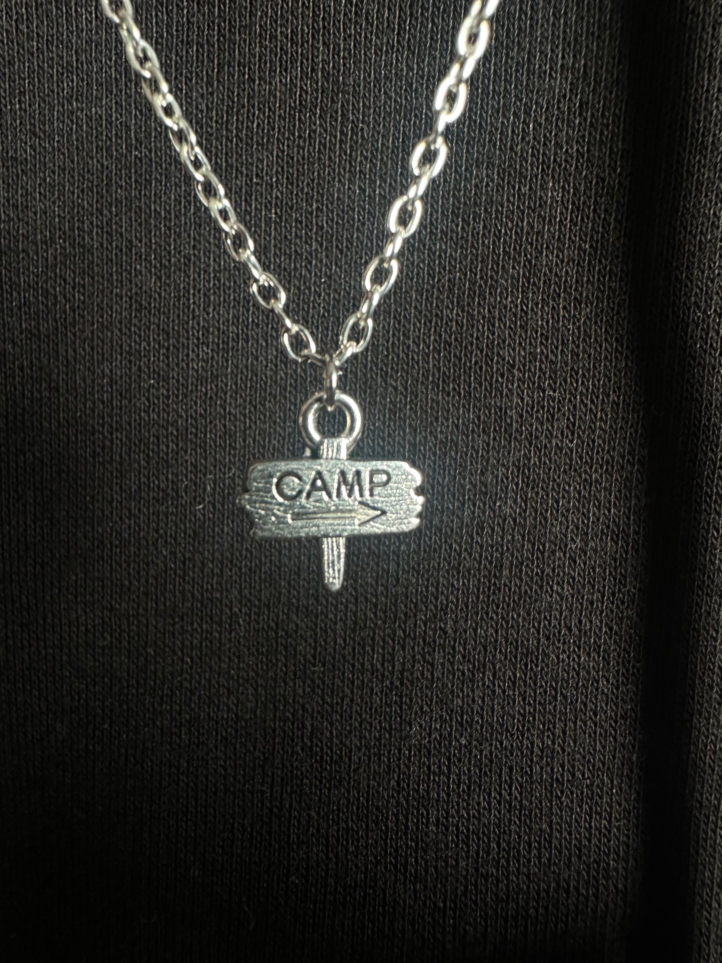 Camp Wegweiser Halskette