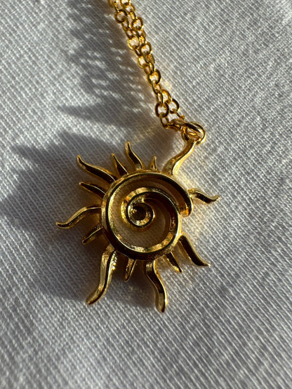 Sonne gold Halskette
