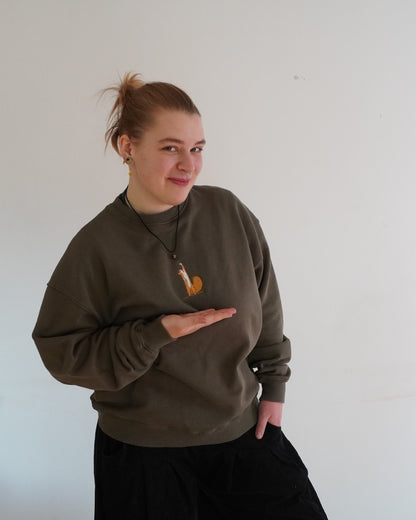 Eichhörnchen streckt sich