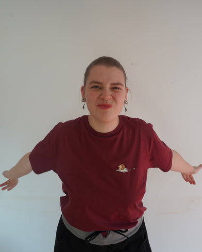 Igel auf Papierflieger