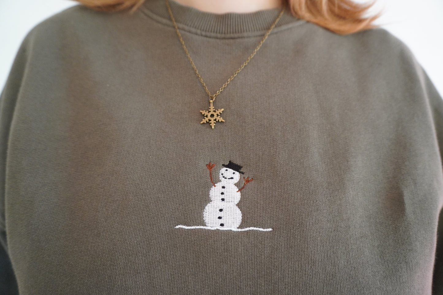 Schneemensch mittig (T-Shirt)