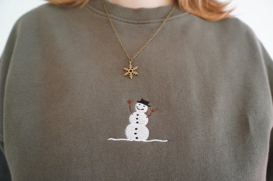 Schneemensch mittig (T-Shirt)