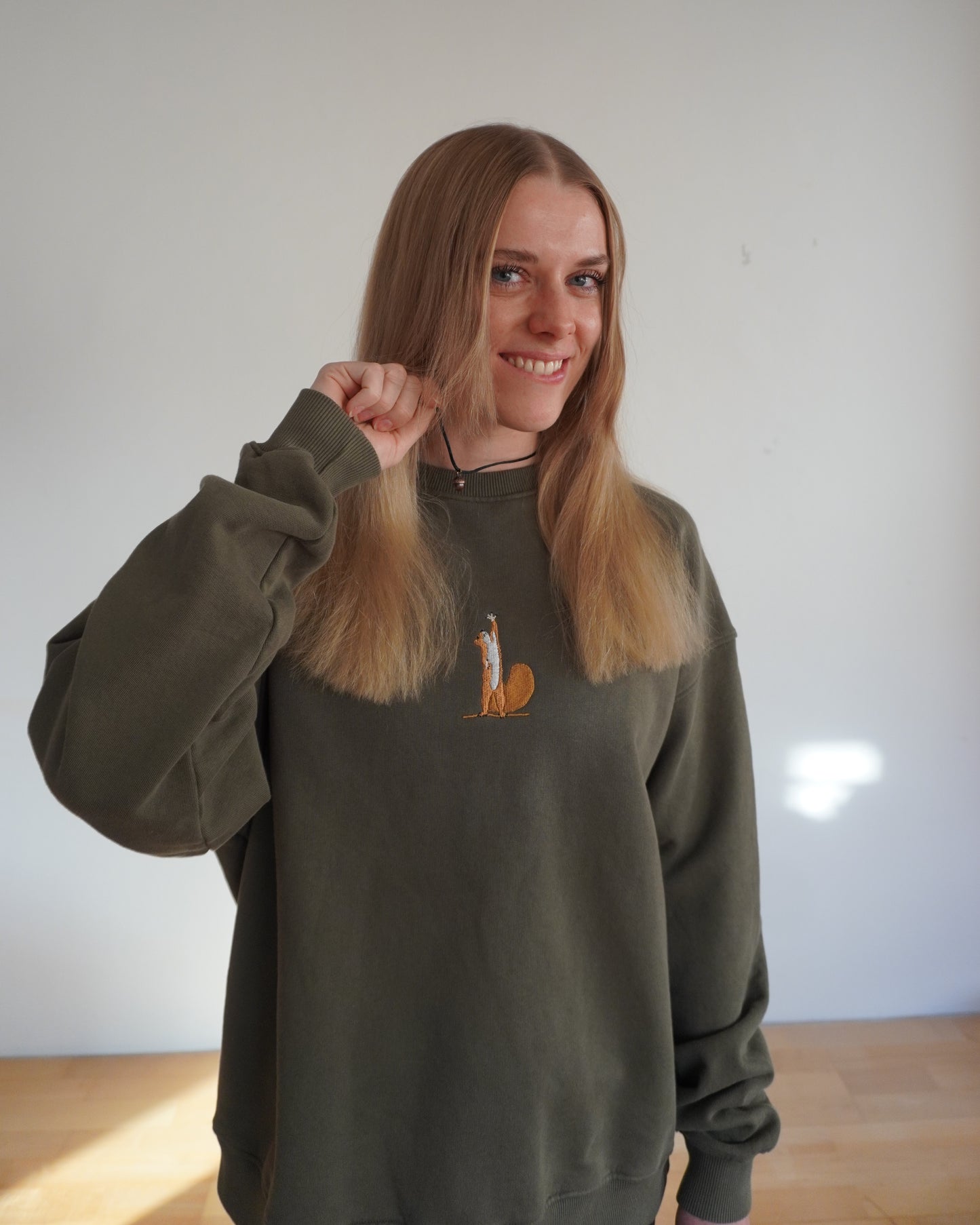 Eichhörnchen streckt sich