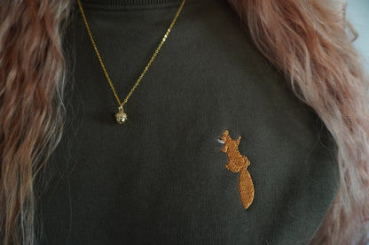 Eichhörnchen klettert