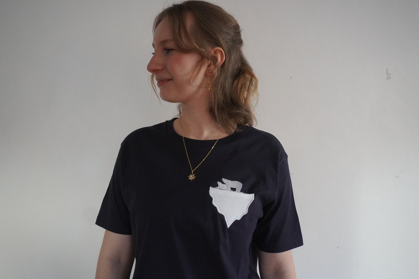 Eisbären auf Eisschollen-Brusttasche